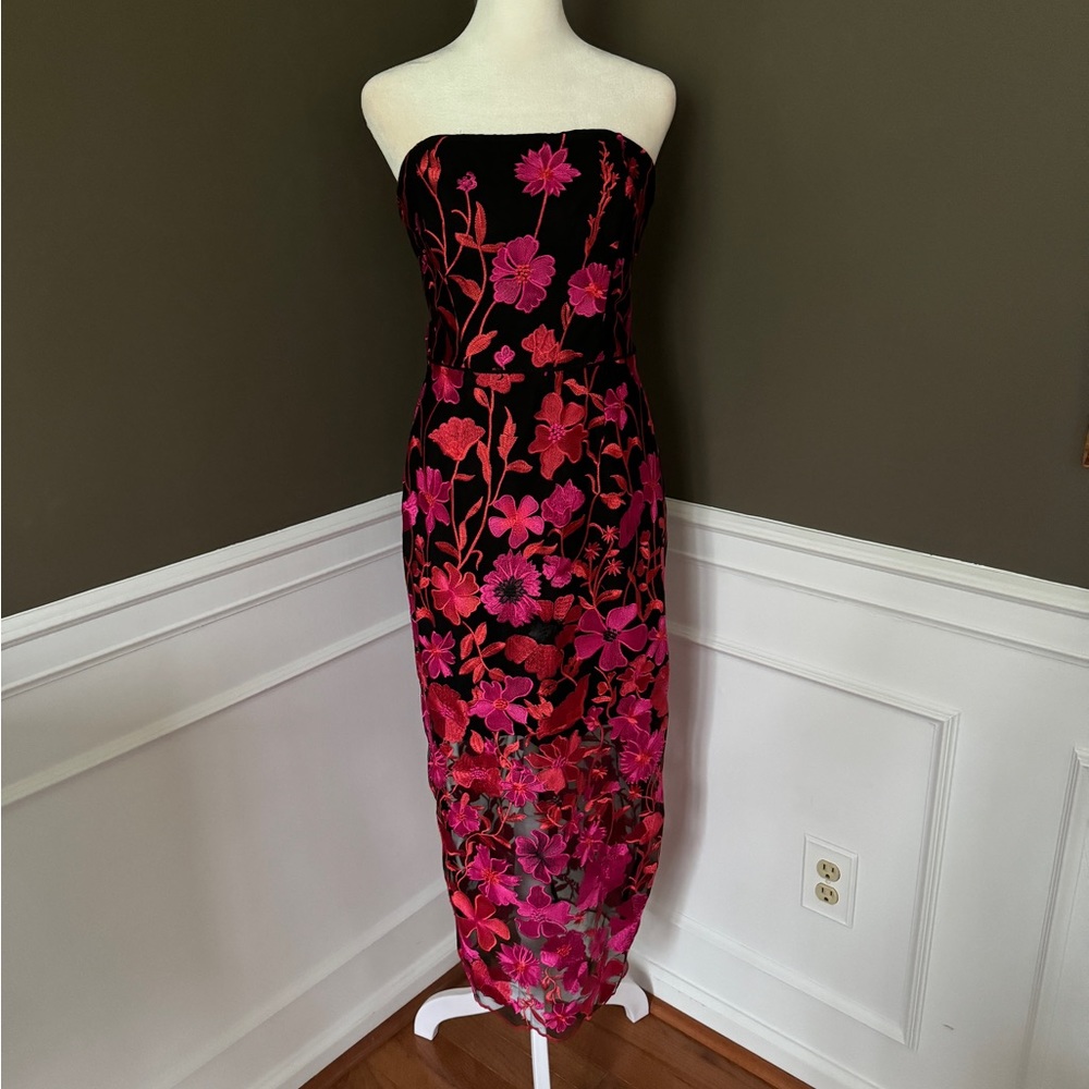 MILLY Kati Floral Embroidered Dress. Size 6. Brand new with tags.